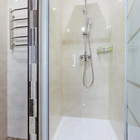 -911 Mikhailovsky Apartment Kyiv